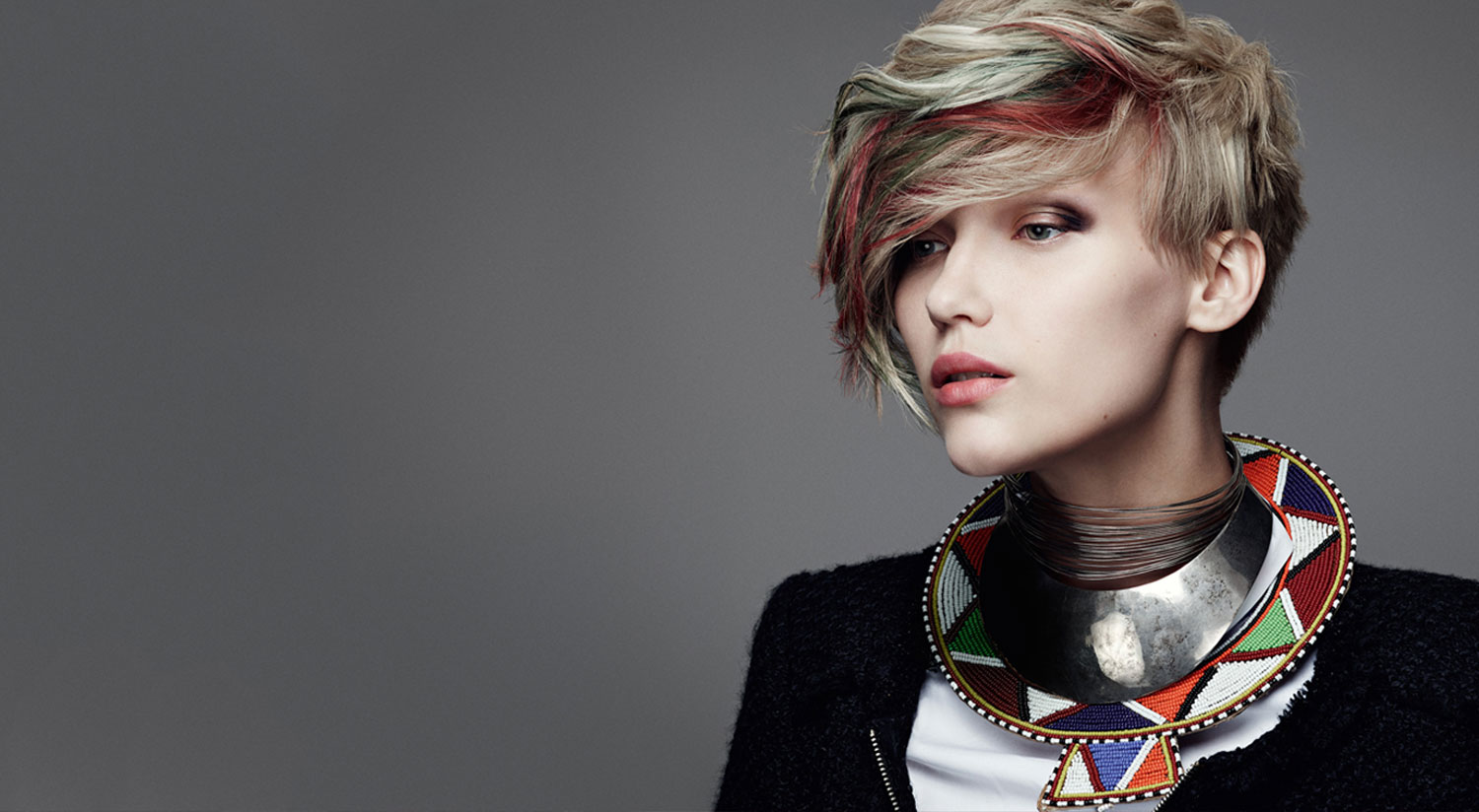 Salon 247 / Located in Heart of Downtown Brampton Salon 247 / Located in Heart of Downtown Brampton